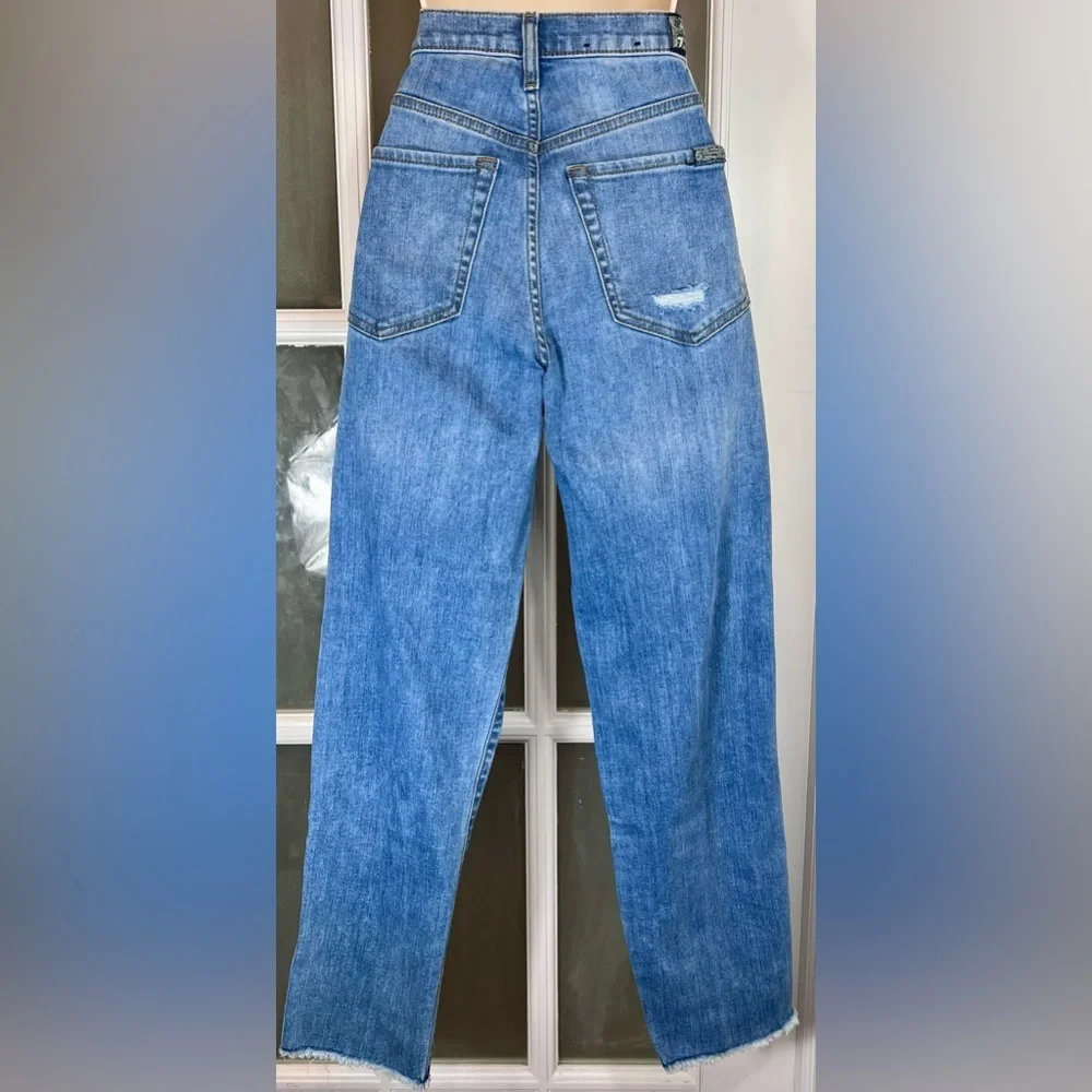 7 FOR ALL MANKIND Cropped Straight Jeans